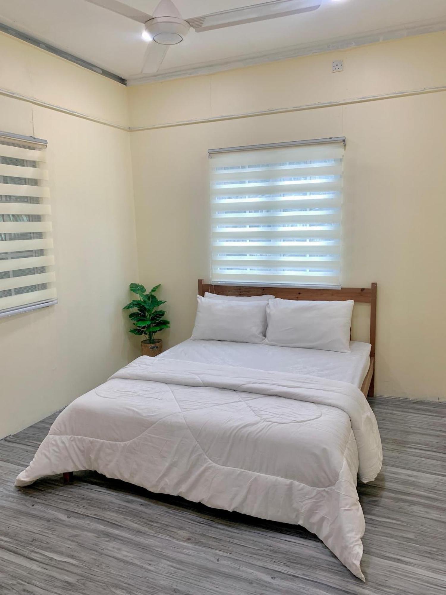 Tiara Inn Homestay 2 Tingkat Pontian Johor Pontian Besar Luaran gambar